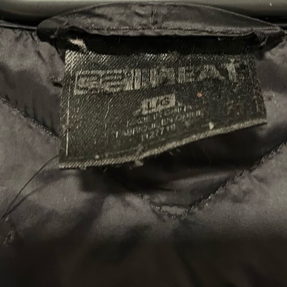 Large black vest. With pockets! - Picture 2 of 3